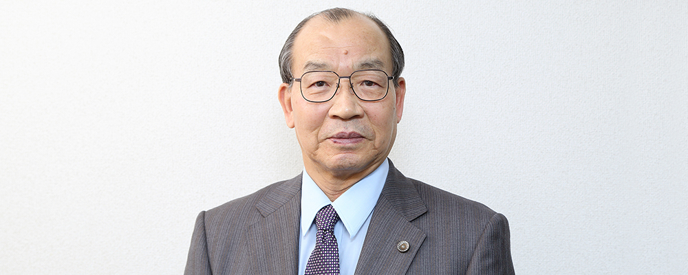 岡部 保男(おかべ やすお)